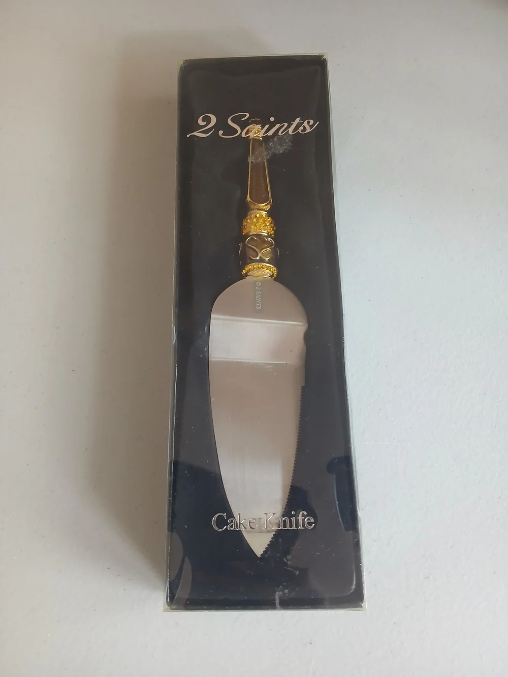 New! 2 Saints Gold Handle Cake Server Stainless Blade Cake Knife